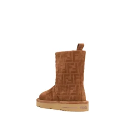 Apres Chic Boot