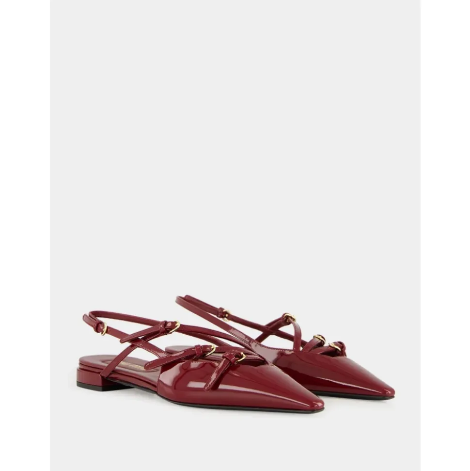 Baleriny typu slingback ze skóry lakierowanej z klamrami