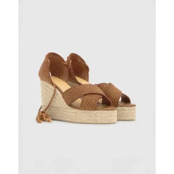 Becca Wedge
