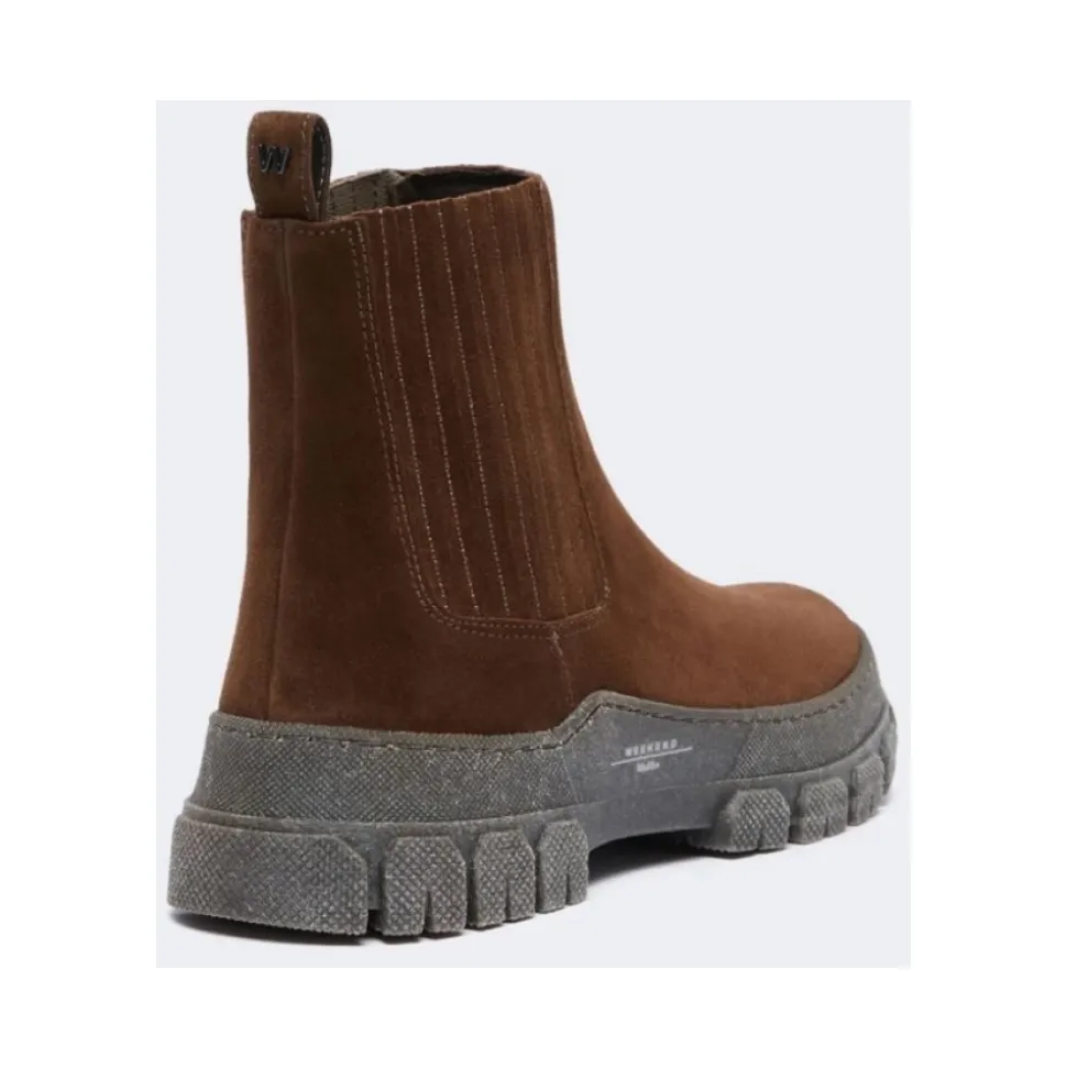 Chelsea ankle boot z klasycznymi elastycznymi wstawkami