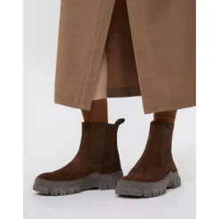 Chelsea ankle boot z klasycznymi elastycznymi wstawkami