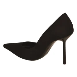 Czarne buty na obcasie