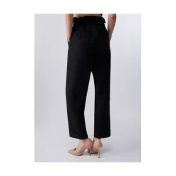Czubate Czółenka z Koronką