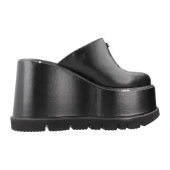 Diana Wedges