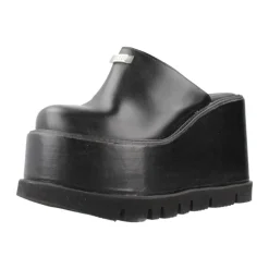 Diana Wedges