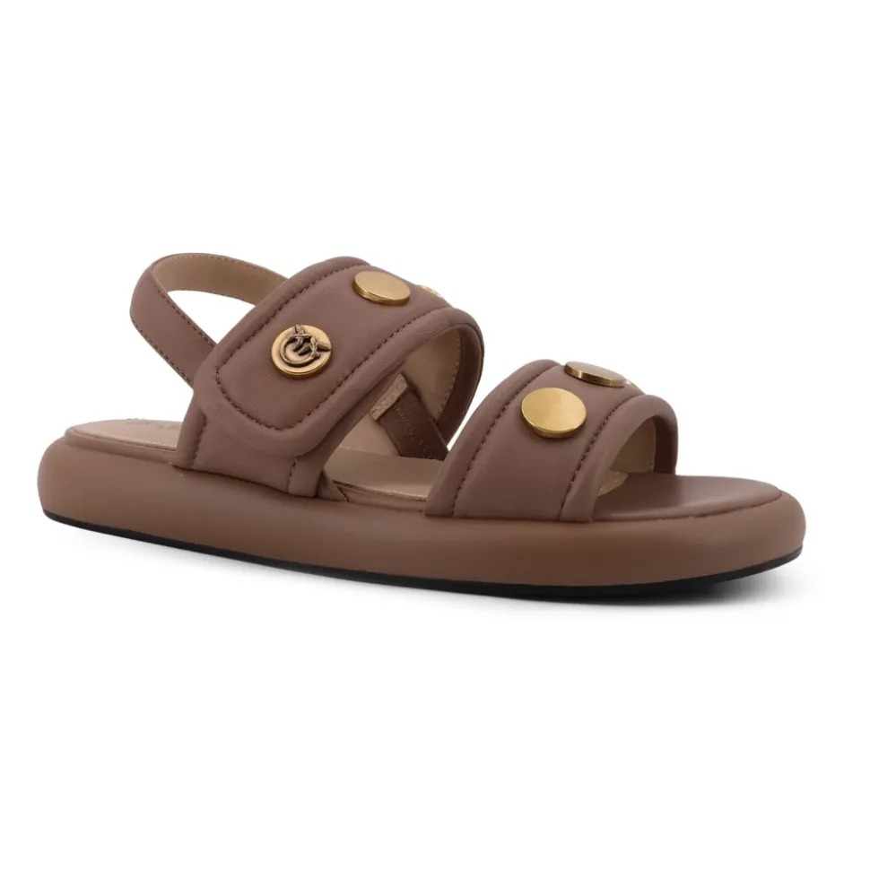 Fiona Sandal