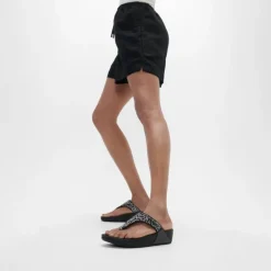 Flip Flops & Sliders