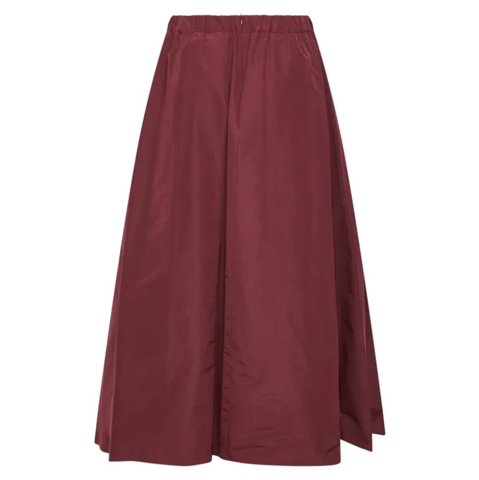 Formica Skirt