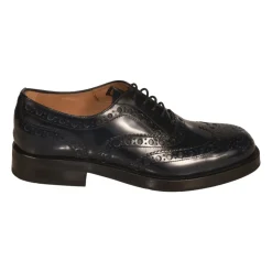 Klasyczne buty