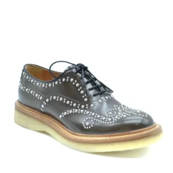 Klasyczne sznurowane buty