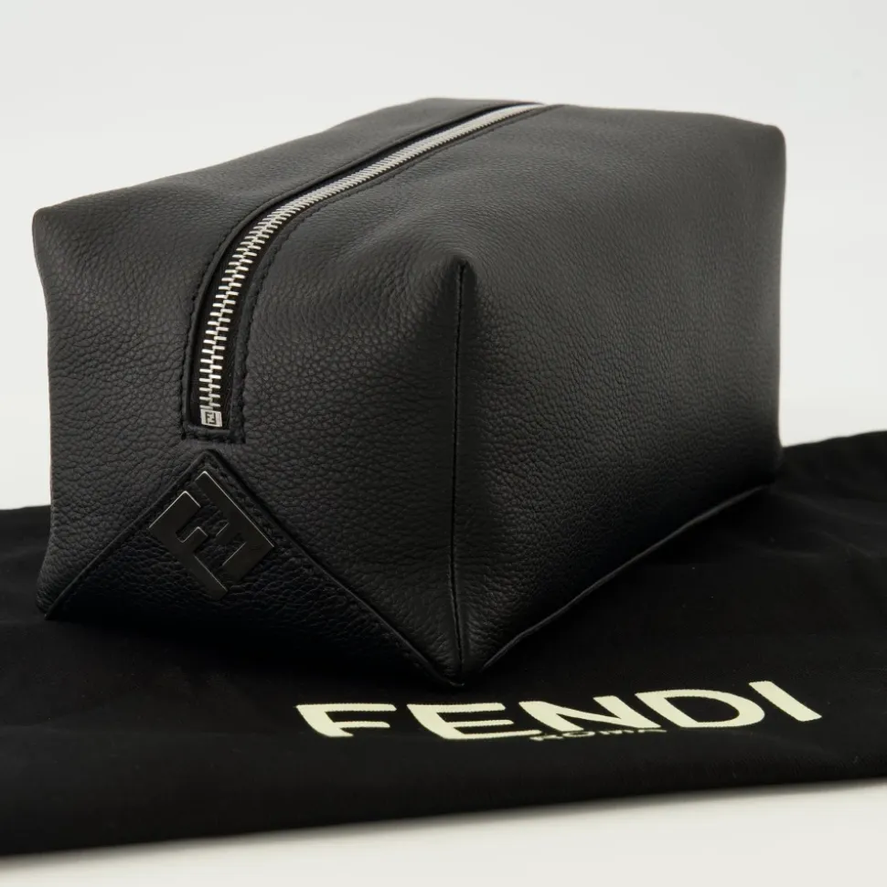 Lui Toiletry Bag