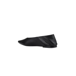 Nour 05 Slipper