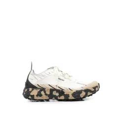 Running Shoes