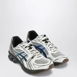 Running Shoes