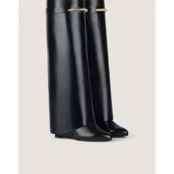 Shark Boots in Leather