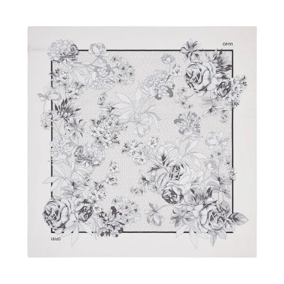 Stola in tessuto 120x120 cm