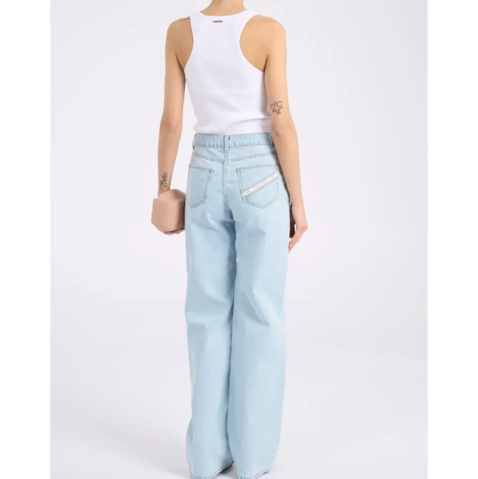 Straight Jeans