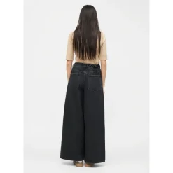 Vega Jeans