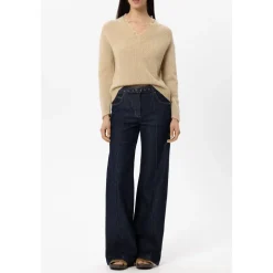 V-neck Knitwear