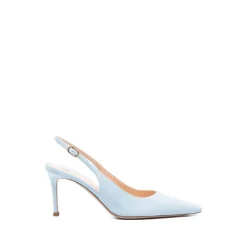 With Heel