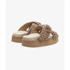 Woven Stones Platform