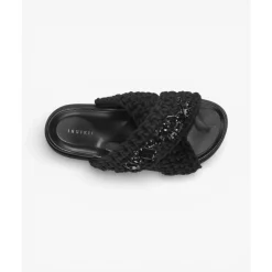 Woven Stones Platform